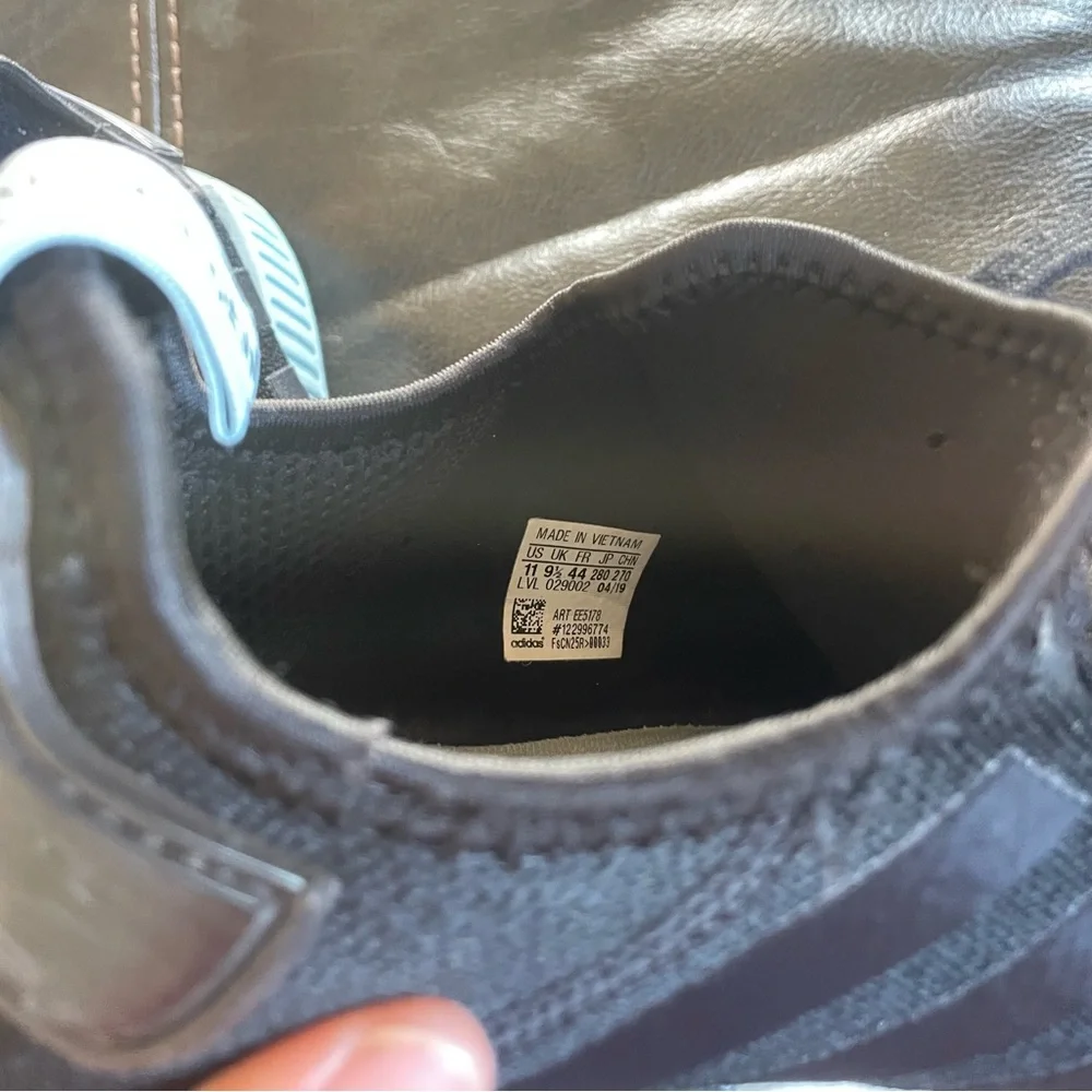 Women’s Adidas NMD Size 11 - Picture 4 of 4